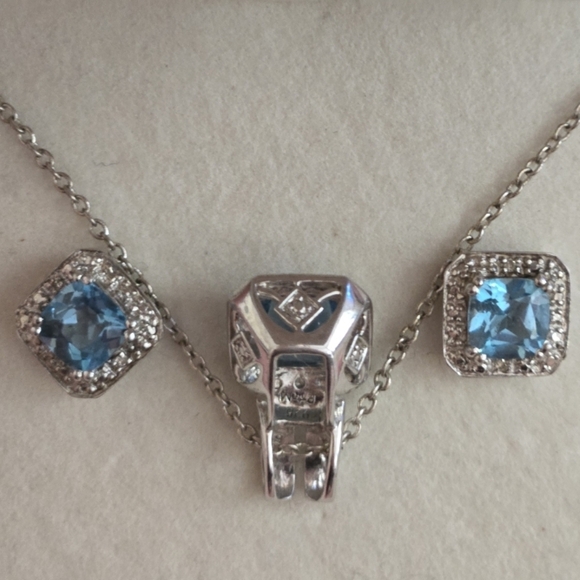 NIB BLUE TOPAZ AND DIAMOND NECKLACE AND EARING SET - Picture 3 of 6
